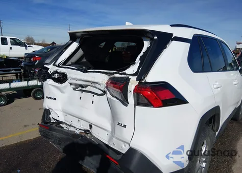 2025 Toyota Rav4 Xle z USA, uszkodzony, nr VIN 2T3W1RFV1SW377384